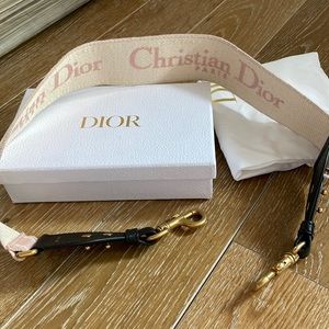 Pink TOILE DE JOUY Strap.